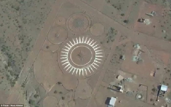 瑞士UFO爱好者到阿根廷亲眼目击外星人飞碟 在沙漠建飞船升降场