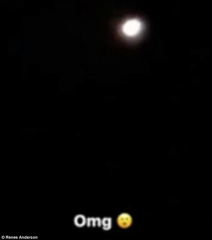 UFO再访澳大利亚？阳光海岸夫妇目击夜空神秘光团