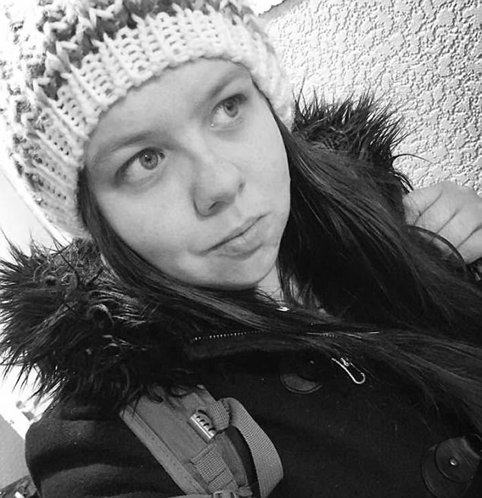 来自英国曼彻斯特的28岁女游客强森（Hayley Johnson）