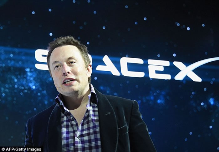 SpaceX猎鹰9号火箭爆炸 马斯克：不排除UFO所为