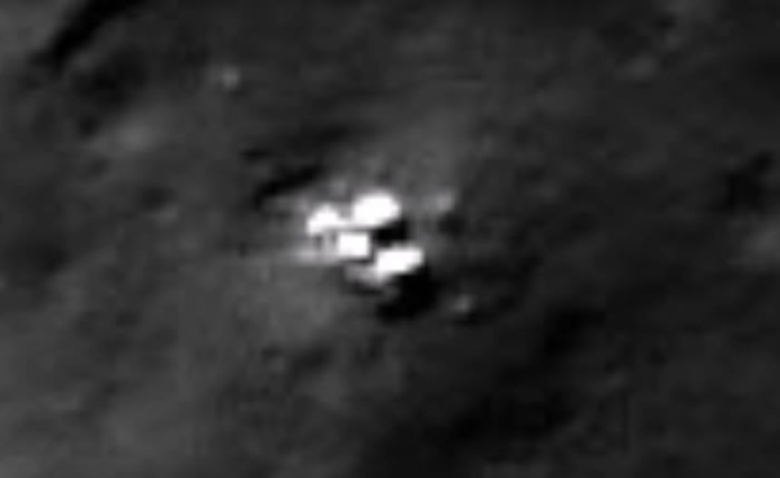 疑似是外星人基地的“M”形建筑物。