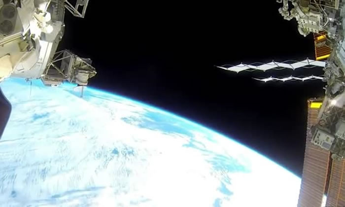 NASA掩盖UFO存在的证据？不明飞行物飞过国际空间站时被拍到后视频被中断