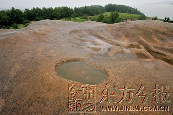 河南驻马店铜山湖20余年间“水怪”频频出现