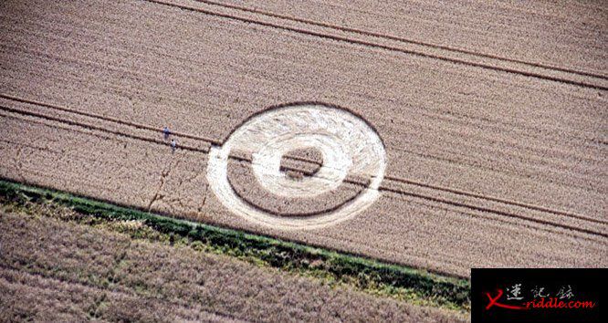 Silbury Hill, Nr Avebury, Wiltshire. Reported 2nd August.