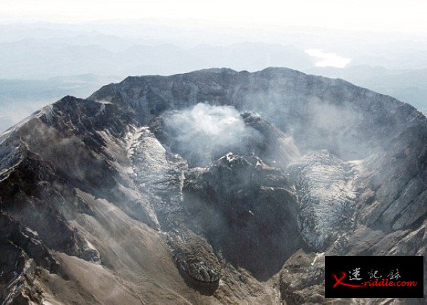 圣海伦斯山形成自然火山口冰川
