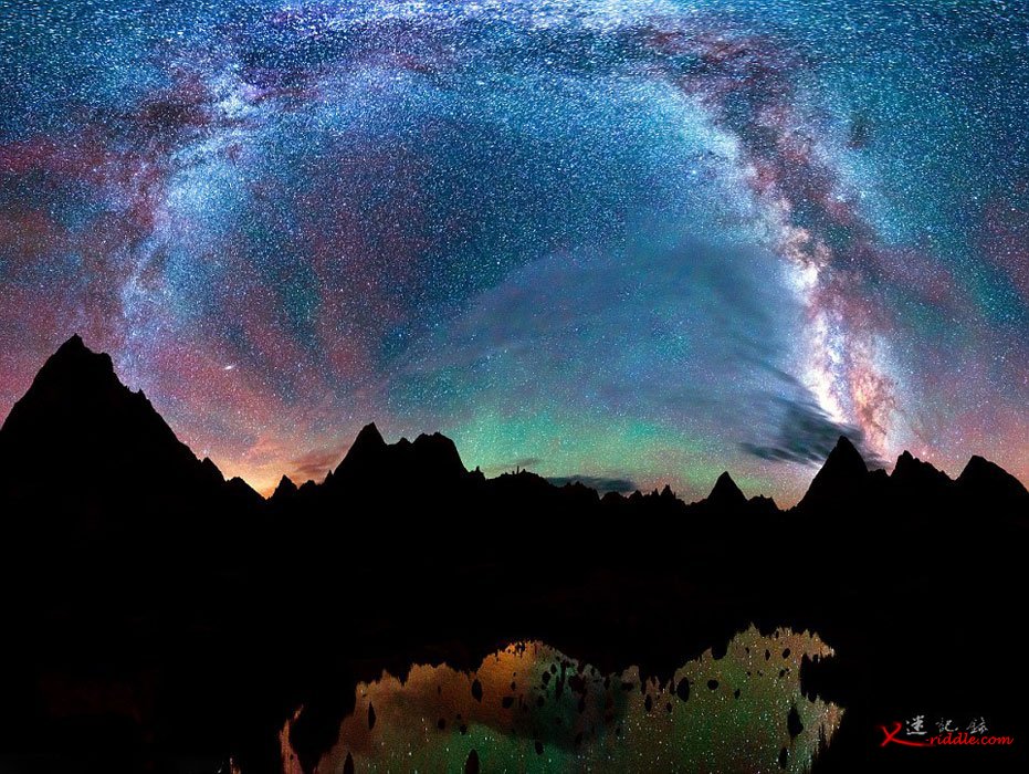 摄影师拍摄美国郊外的璀璨夜空