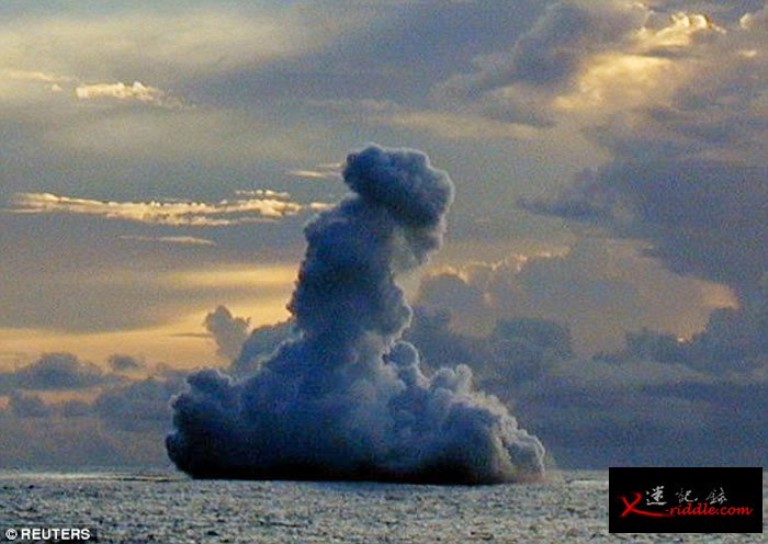 太平洋所罗门群岛外海世界最活跃海底火山“卡瓦奇”附近惊见“突变”鲨鱼