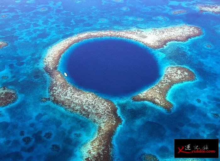 中美洲国家伯利兹海底巨型蓝洞神秘面纱揭开 内有钟乳洞海螺墓