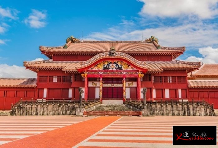 日本冲绳县那霸市的世界文化遗产首里城凌晨发生大火 正殿等7建筑物全烧毁