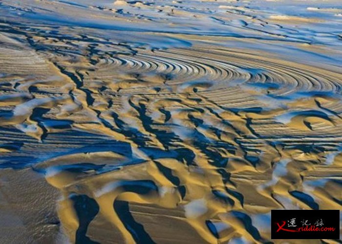 青海海西州茫崖市境内柴达木盆地现“土星环”