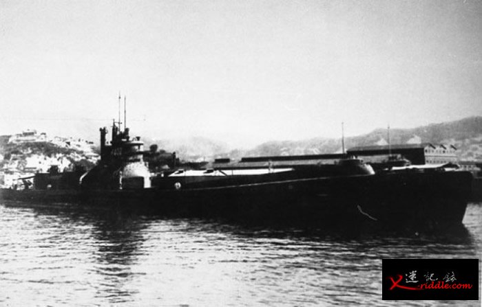 “伊402”全长约122米。