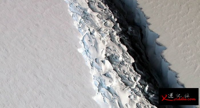 美国NASA科学家称发现地球有史以来最大型冰山 重量达到万亿吨