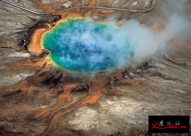 科学家发现黄石国家公园地底下有一个巨大的滚烫熔岩库。