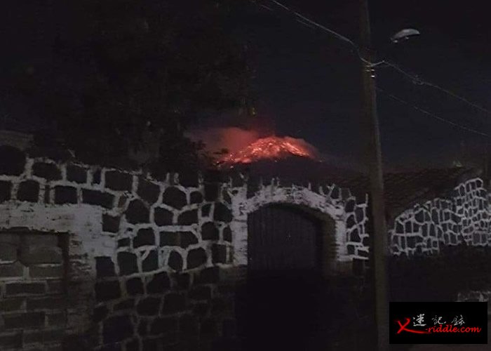 火山不断喷发。