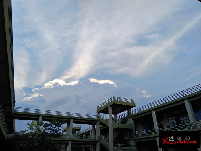 “七彩祥云”！6月28日广州暴雨过后天空出现罕见“火焰彩虹”（彩虹云）奇观