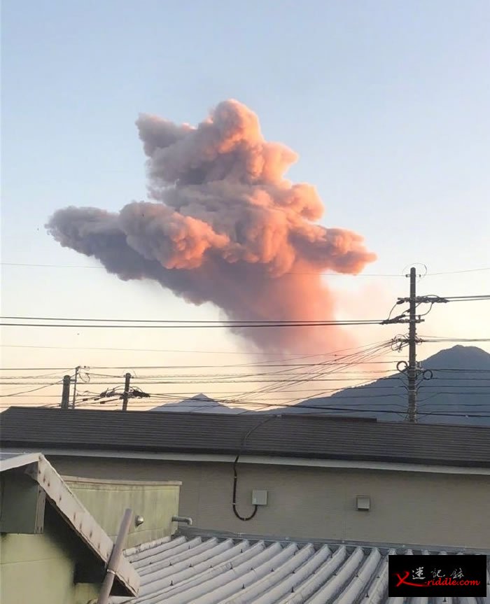 日本九州雾岛山新燃岳火山喷发 竟然喷出一只猫