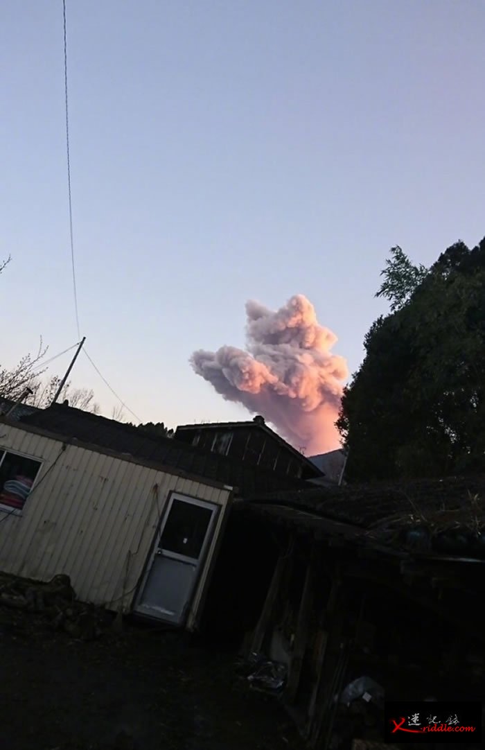 日本九州雾岛山新燃岳火山喷发 竟然喷出一只猫