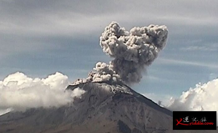 墨西哥中部波波卡特佩特火山喷发