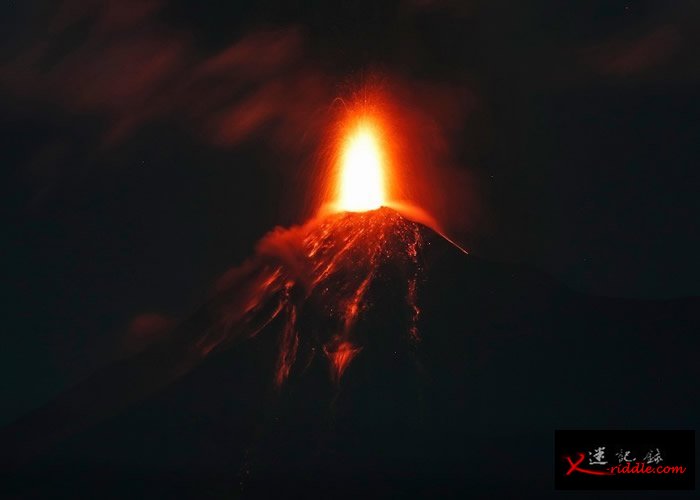 危地马拉富埃戈火山持续喷发 当局吁2000民众疏散
