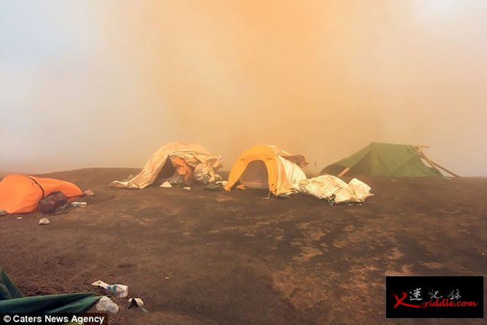 大洋洲国家瓦努阿图龙卷风席卷露营胜地马鲁姆火山口