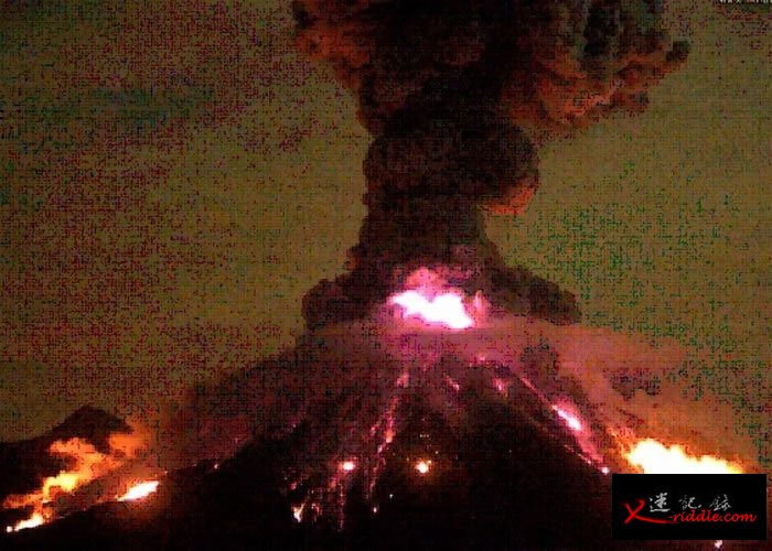 火峰火山爆发一刻。