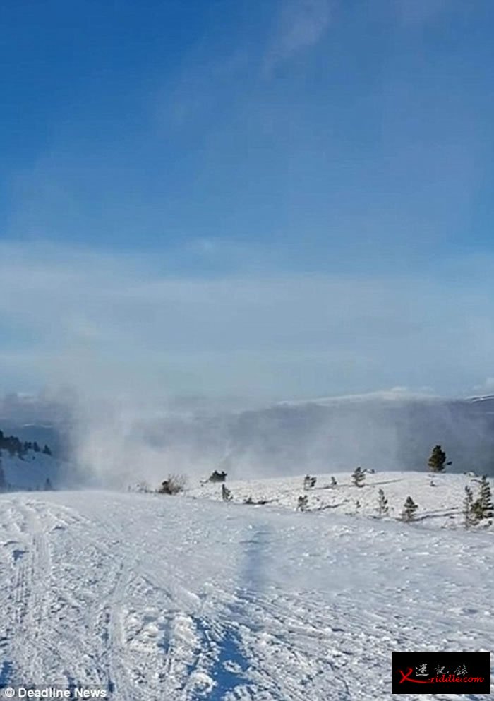 英国苏格兰凯恩戈姆国家公园出现罕见雪龙卷