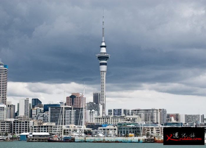 天空塔是奥克兰著名景点。