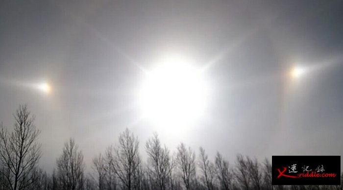吉林松原市天空出现3个“太阳”。