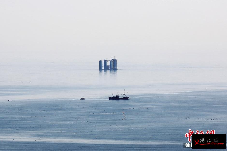 青岛灵山湾海域出现“海市蜃楼”奇观
