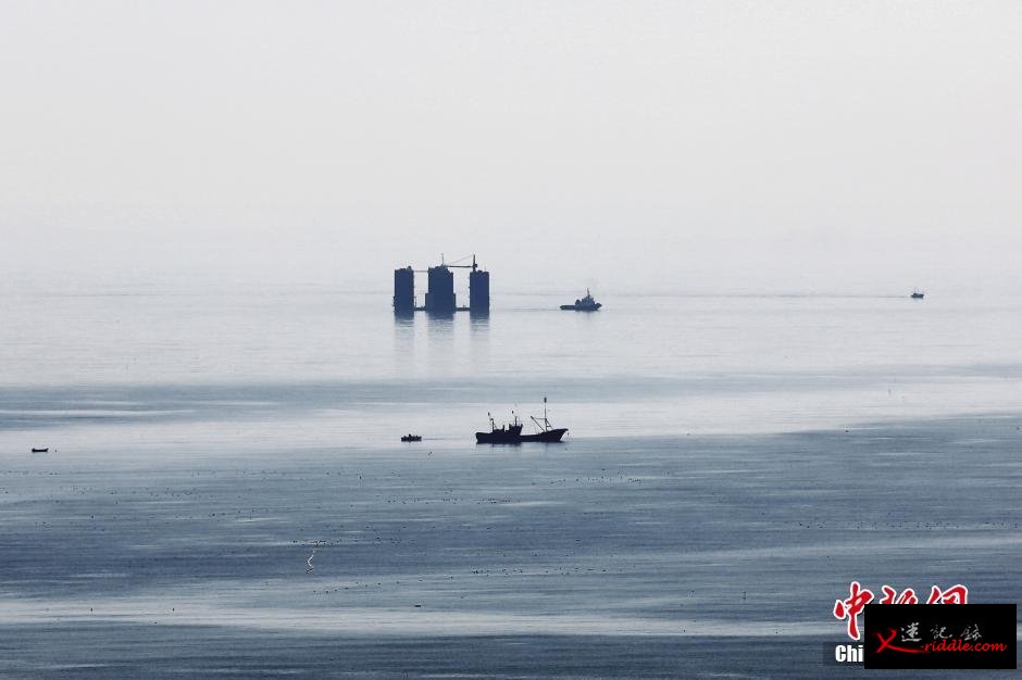 青岛灵山湾海域出现“海市蜃楼”奇观
