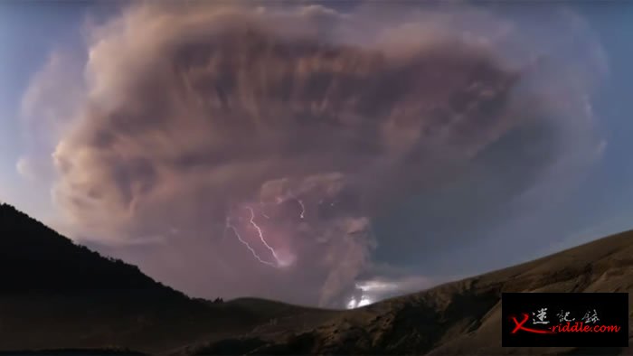 阿根廷火山爆发时意外录到“火山闪电”天文奇观