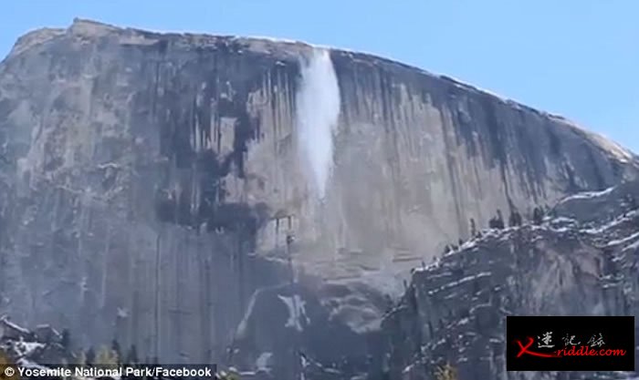 美国约塞米蒂国家公园游客拍到圆顶(Half Dome)发生雪崩的震撼一幕