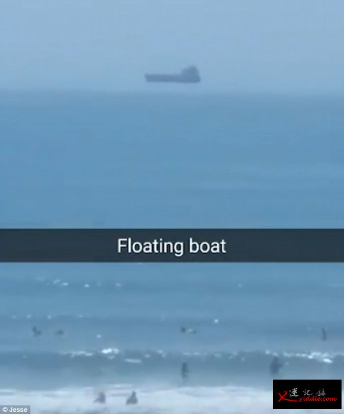 美国佛罗里达州海滩惊现海市蜃楼 轮船半空航行疑幻似真